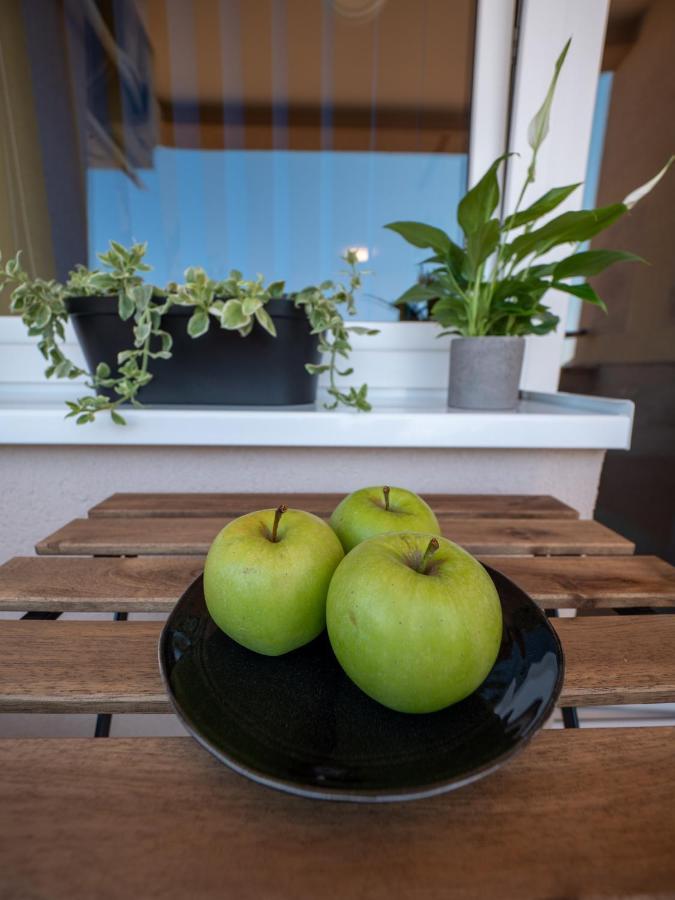 Green Apple Apartment Subotica Exterior foto